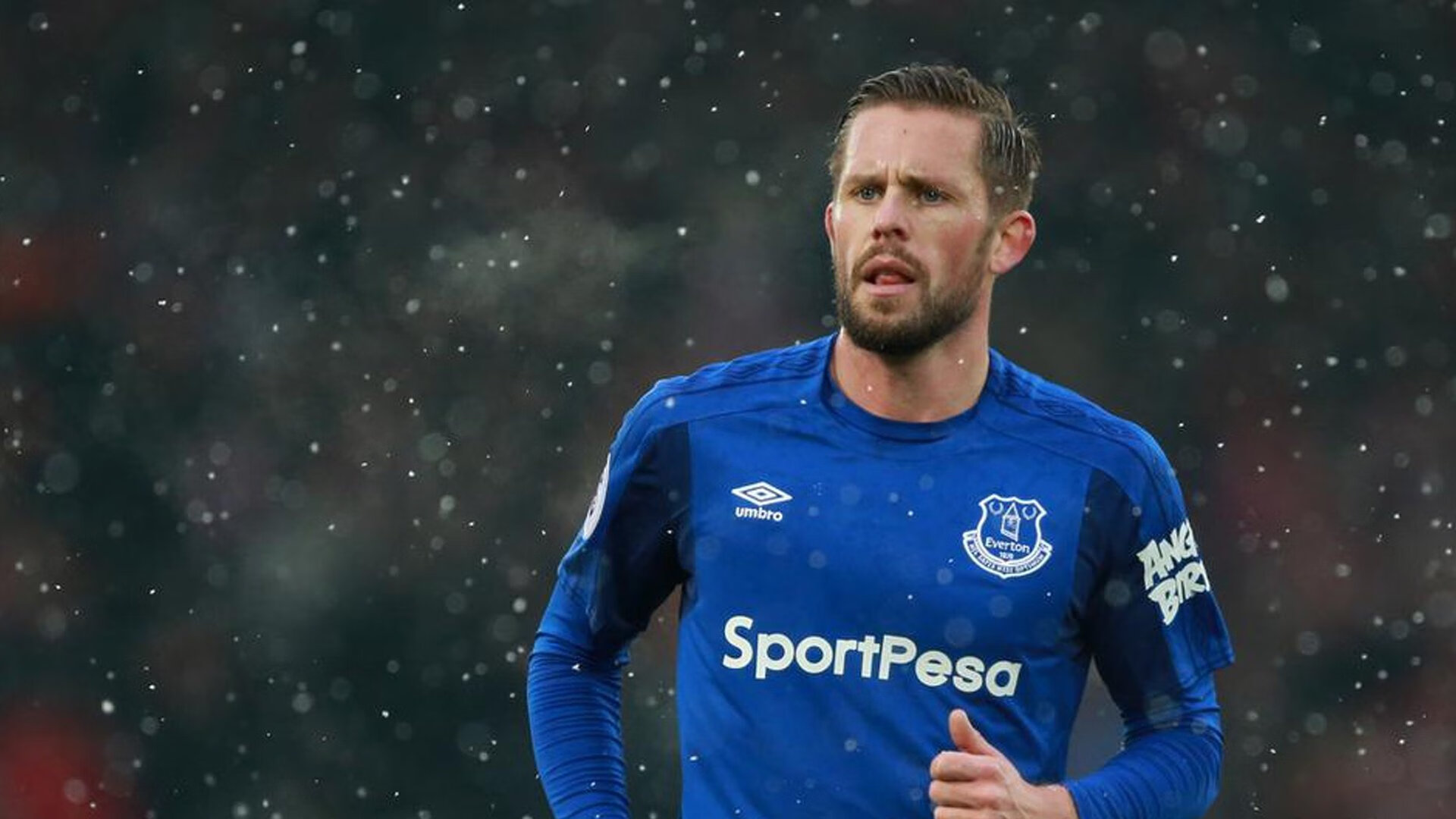 斯图加特球员展现出强大攻击力，轻松取得胜利，斯图加特历史著名球星