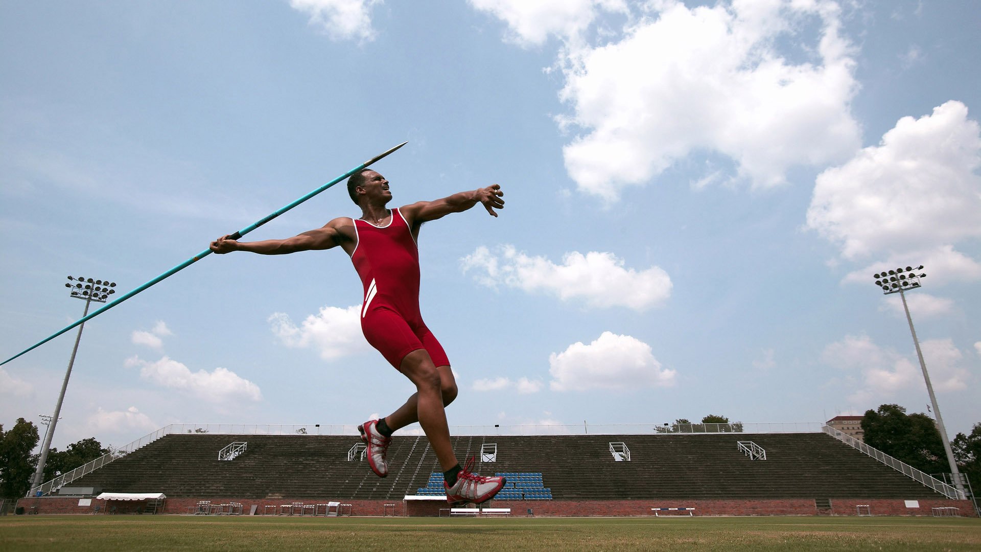 巴希尔·阿卜迪在马拉松比赛中获得银牌，巴希尔·阿布迪